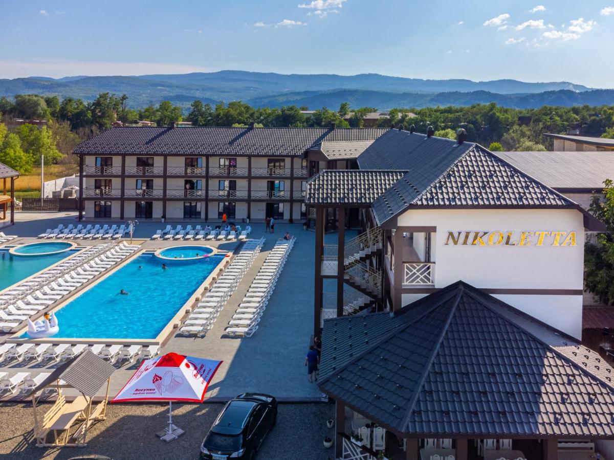 ホテル Nikoletta ソロトヴィノ エクステリア 写真