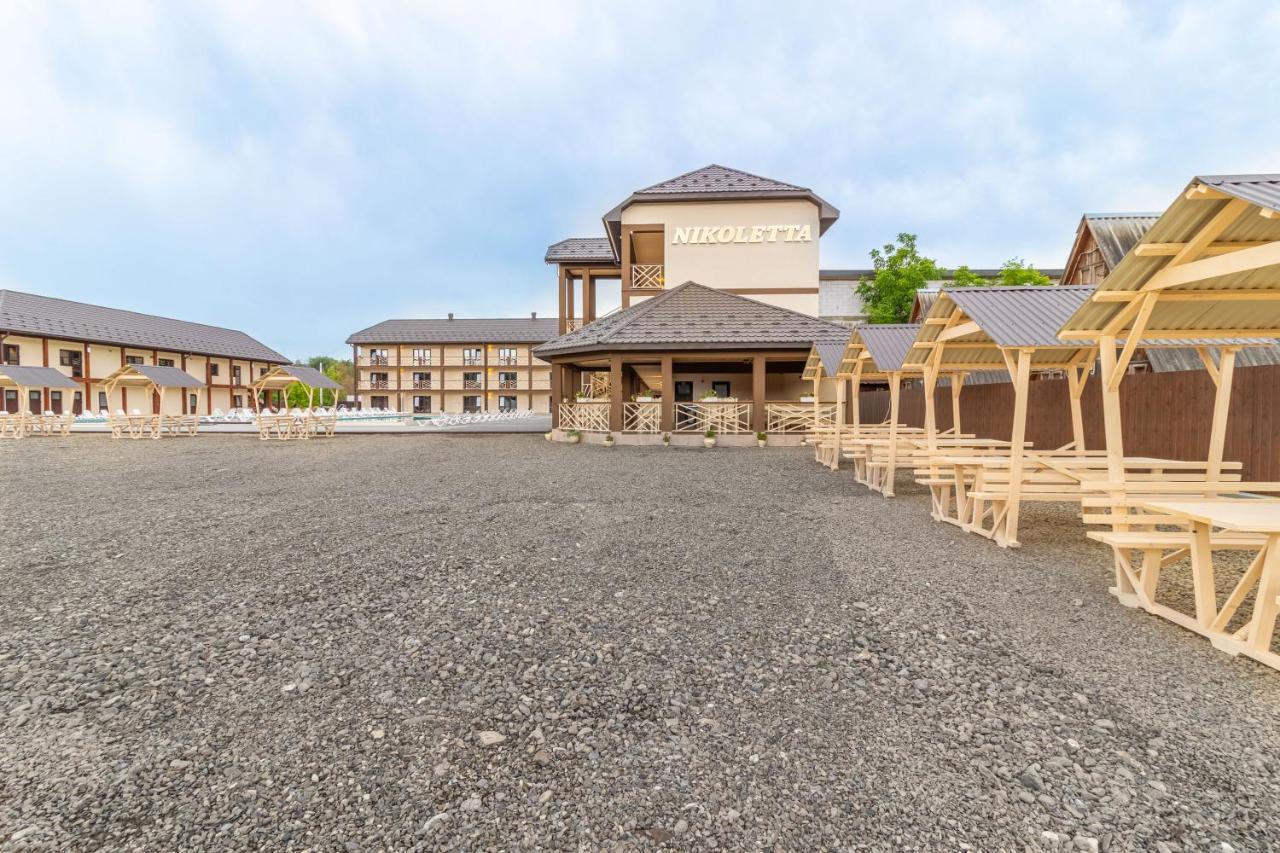 ホテル Nikoletta ソロトヴィノ エクステリア 写真